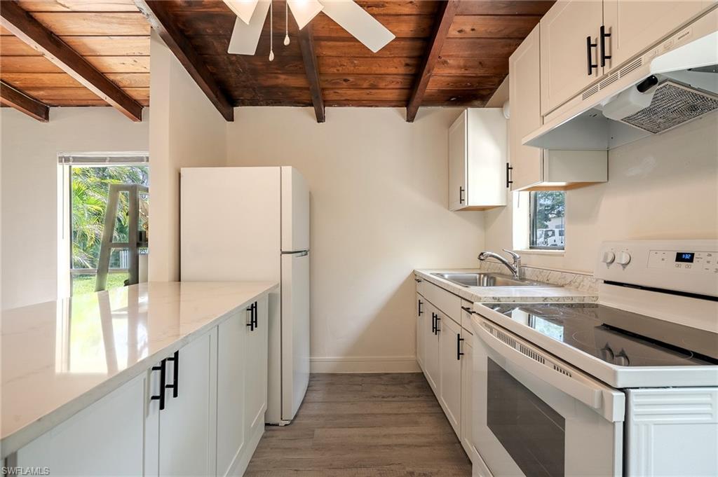 1139 Frank Whiteman BLVD