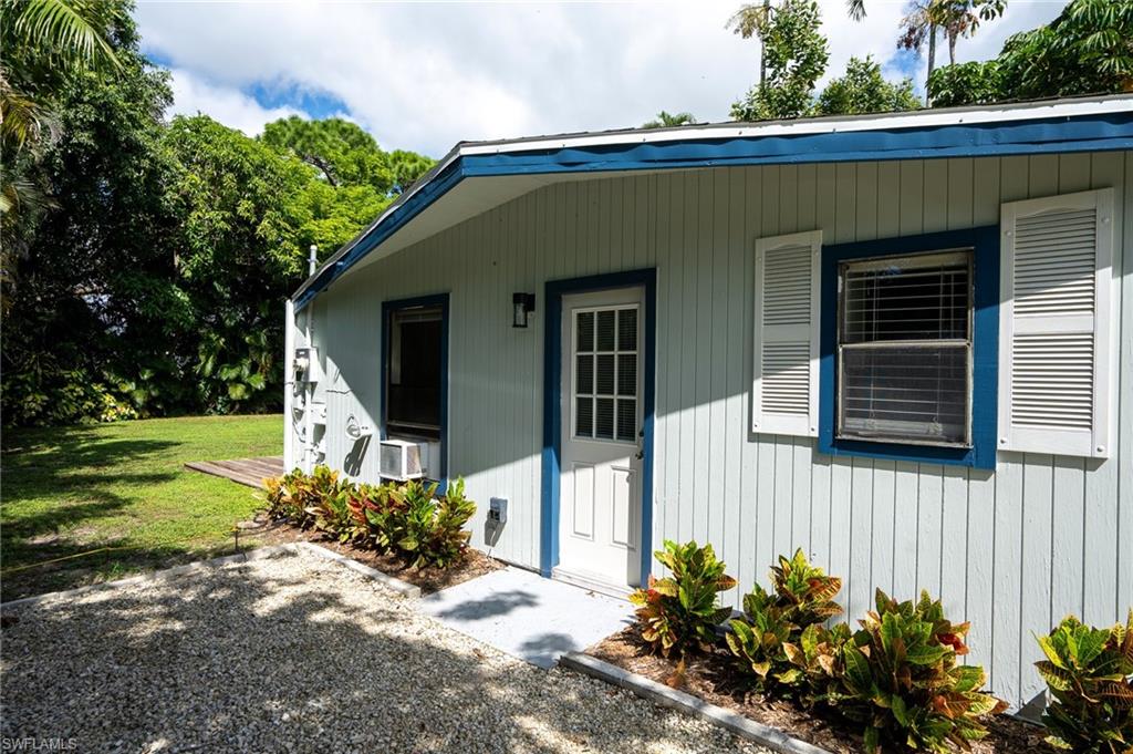 1139 Frank Whiteman BLVD