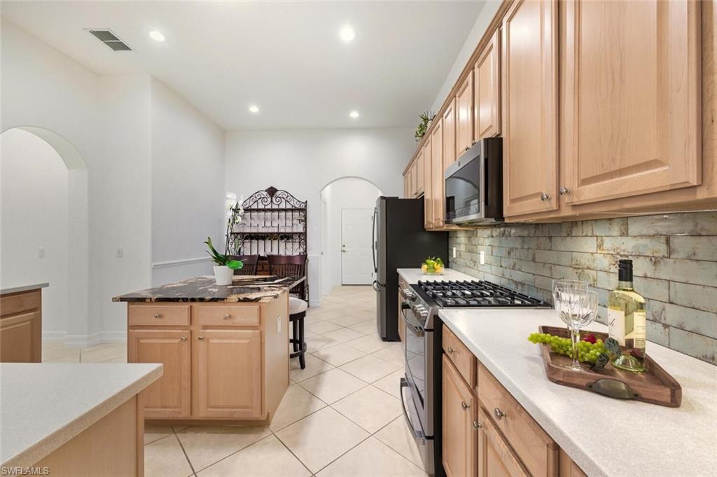 1822 Tarpon Bay DR S # 92