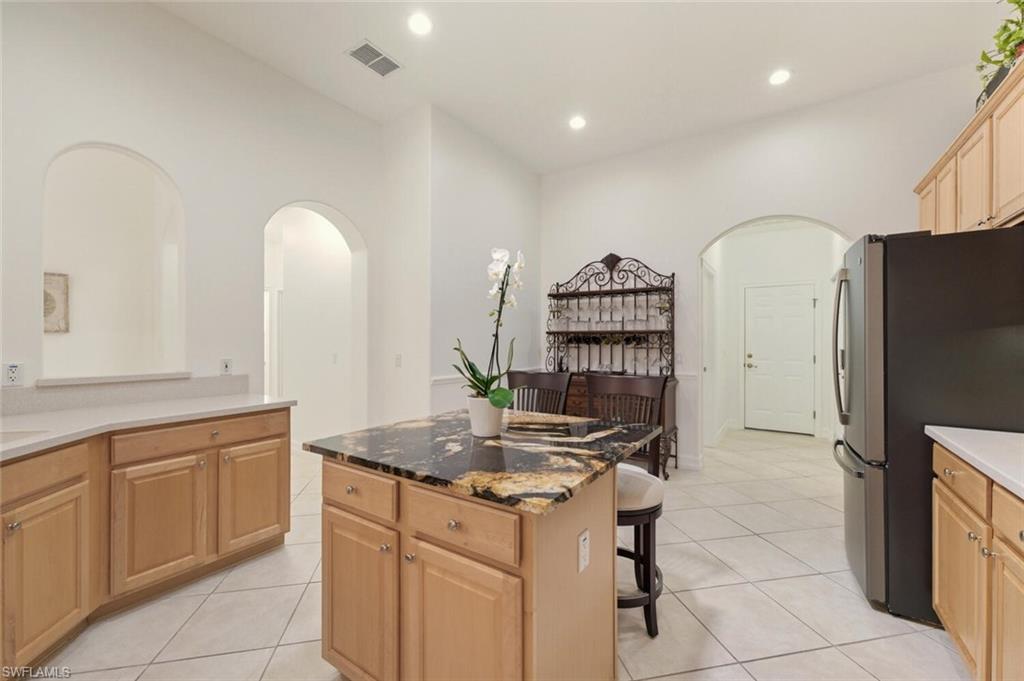 1822 Tarpon Bay DR S # 92