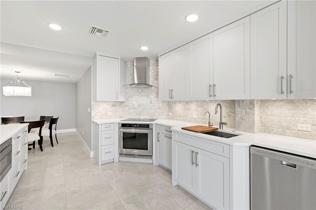 980 Cape Marco DR # 1102