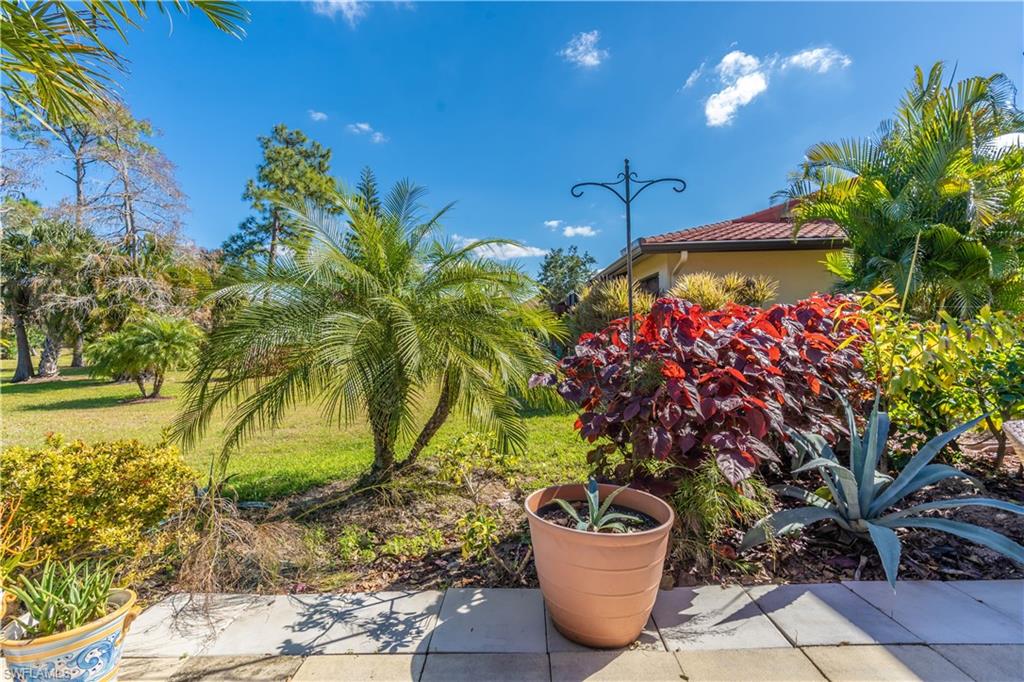 2048 Pine Isle LN # 2048