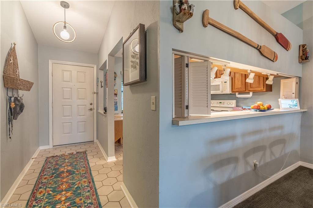 2048 Pine Isle LN # 2048