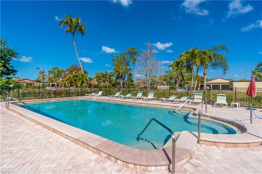 2048 Pine Isle LN # 2048