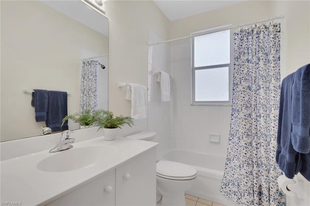 605 Lalique CIR # 805