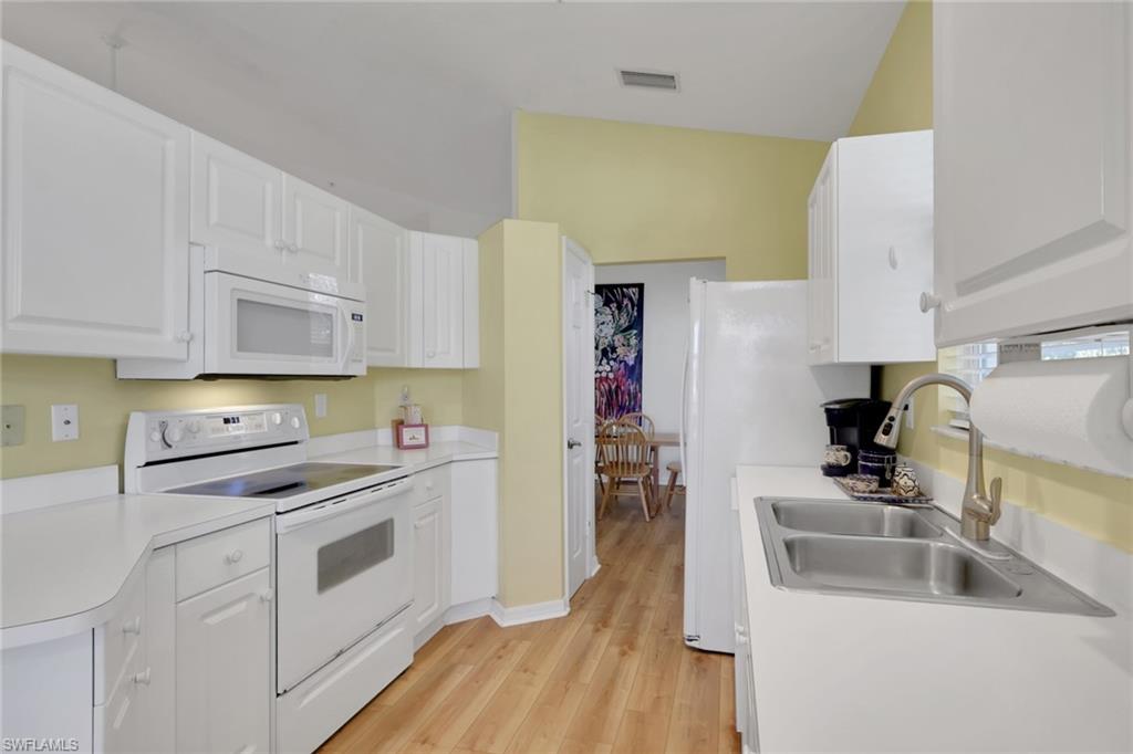 605 Lalique CIR # 805