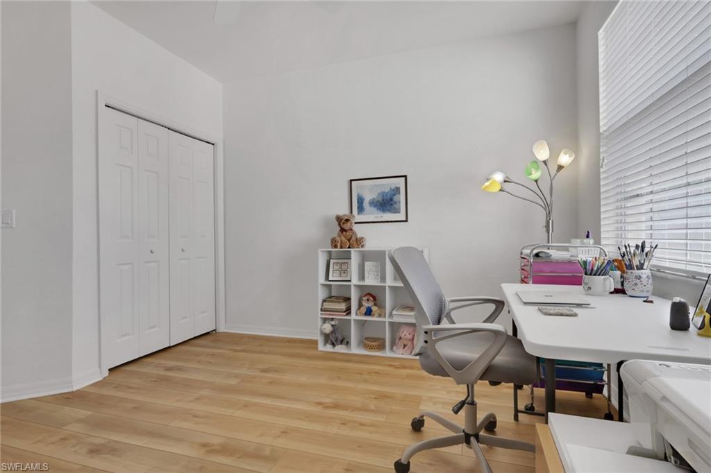 605 Lalique CIR # 805