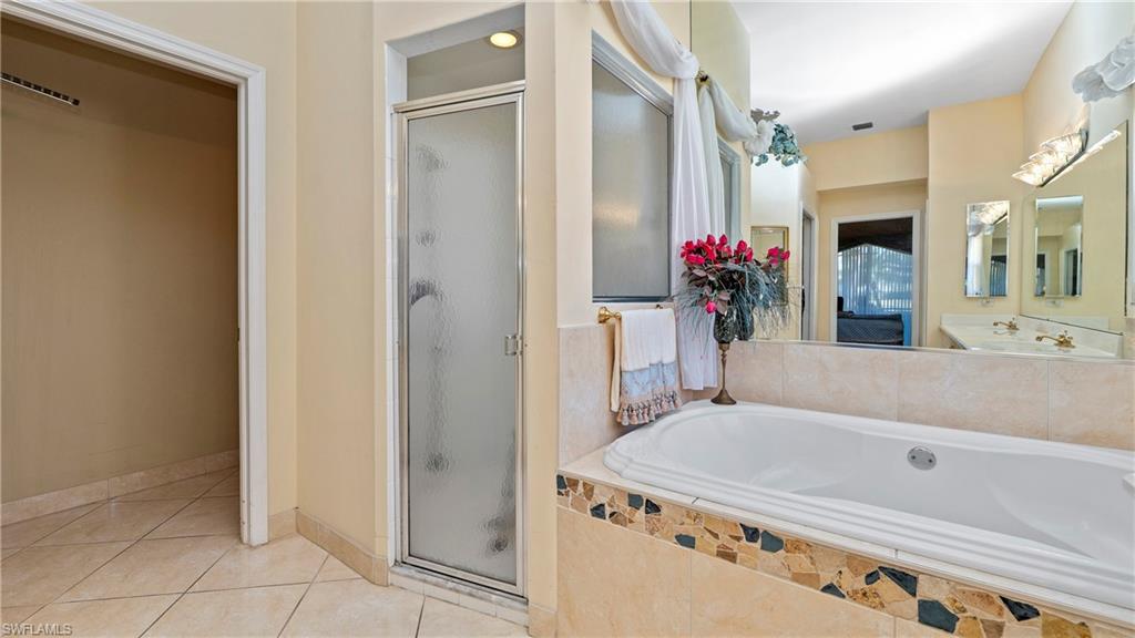 2237 Heritage Greens DR