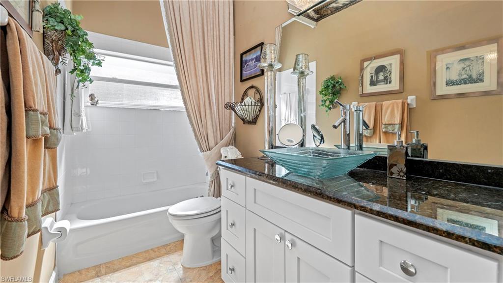 2237 Heritage Greens DR