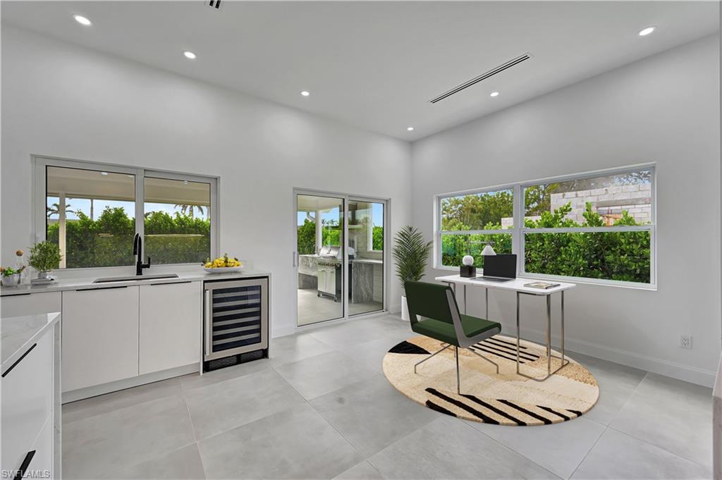 2517 Kings Lake BLVD