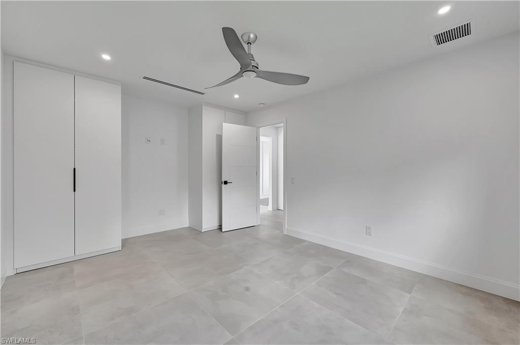 2517 Kings Lake BLVD