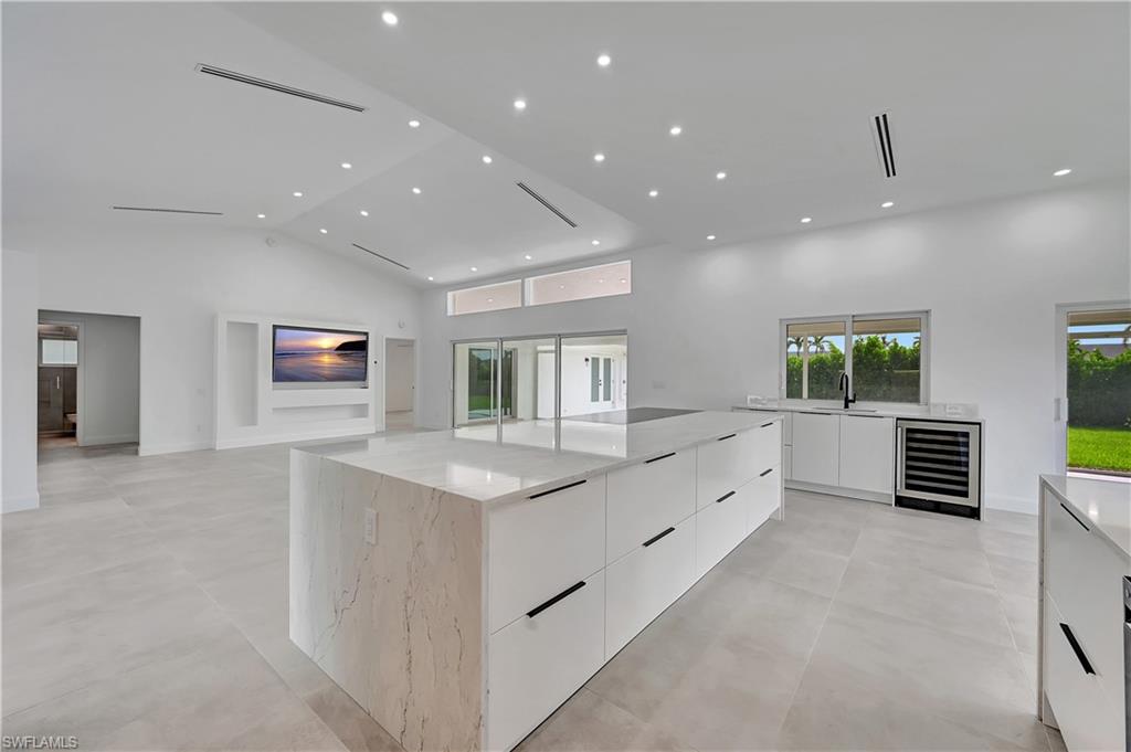 2517 Kings Lake BLVD