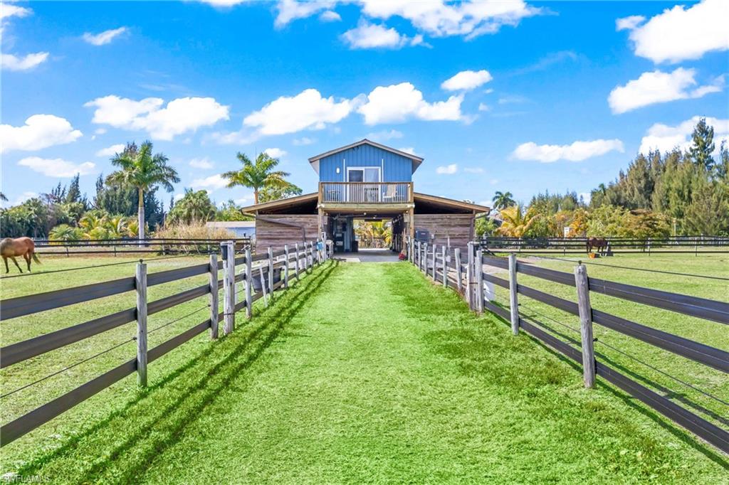 6050 Stringfellow RD