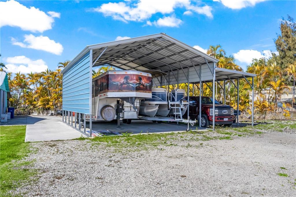 6050 Stringfellow RD