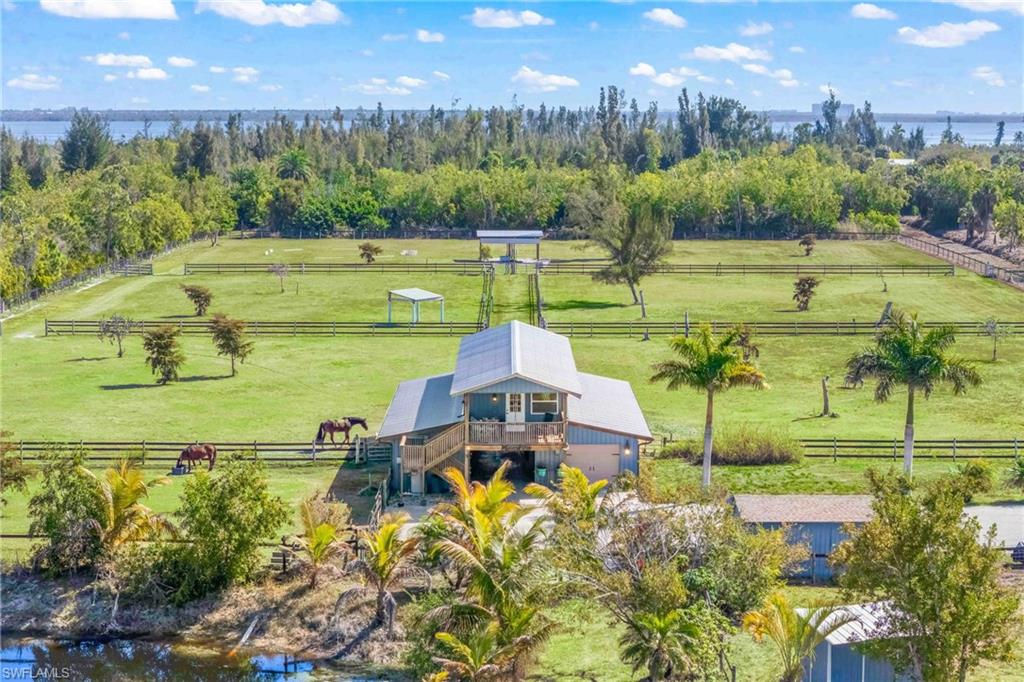 6050 Stringfellow RD