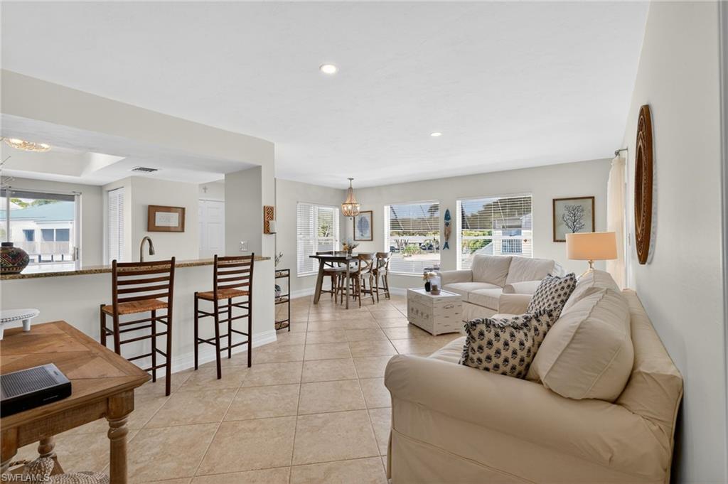 523 Club Side DR # 523 Unit: 2-523