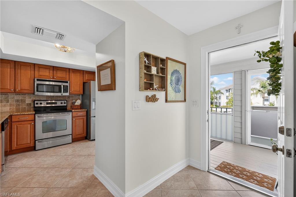 523 Club Side DR # 523 Unit: 2-523