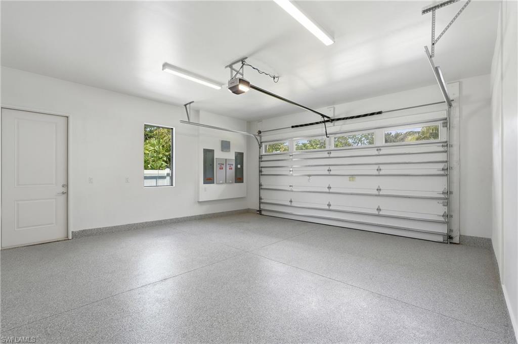 1102 9th AVE N