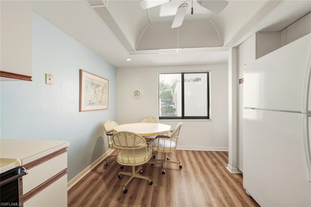 613 Beachwalk CIR # 102 Unit: J-102