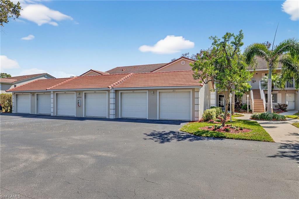 6700 Dennis CIR # A102