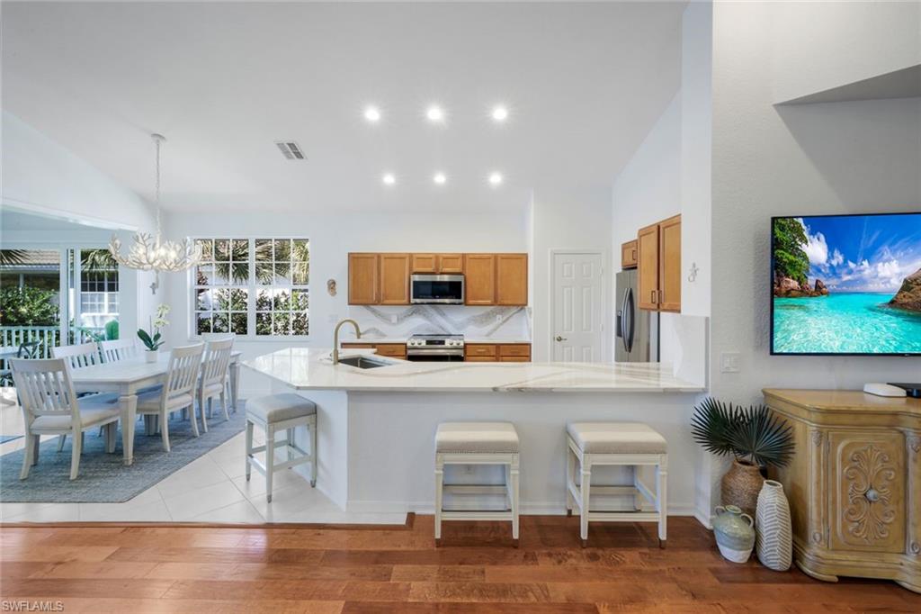 26914 Montego Pointe CT W # 202