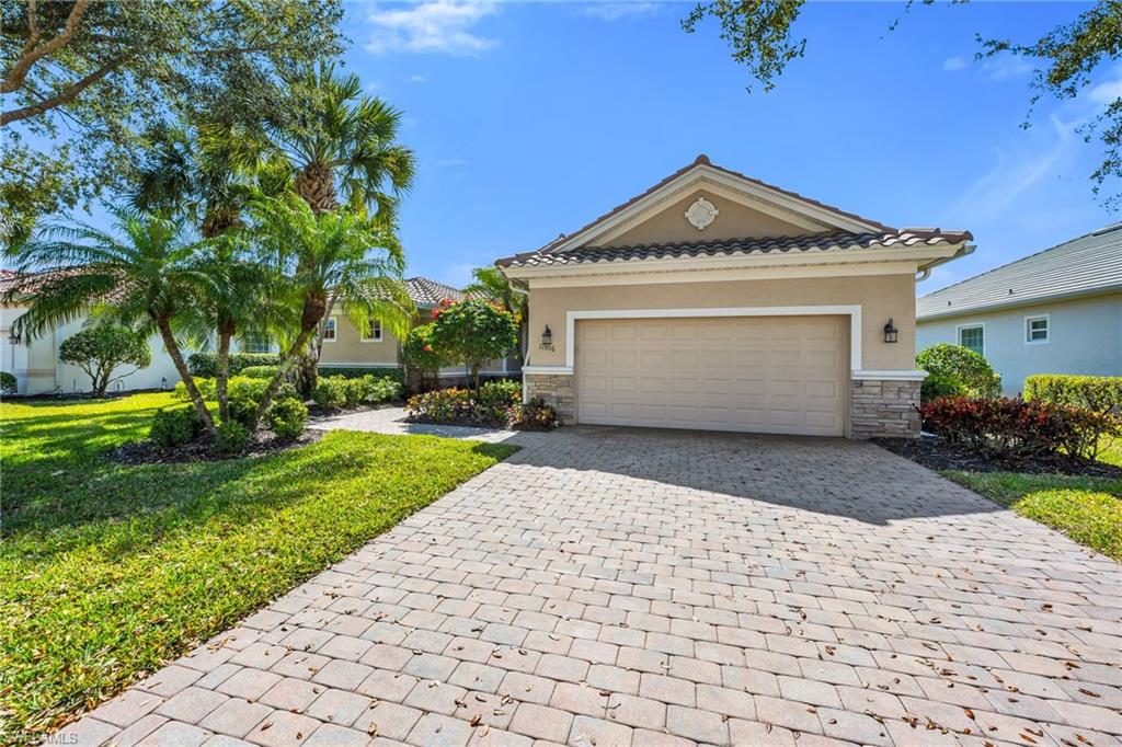 11906 Heather Woods CT