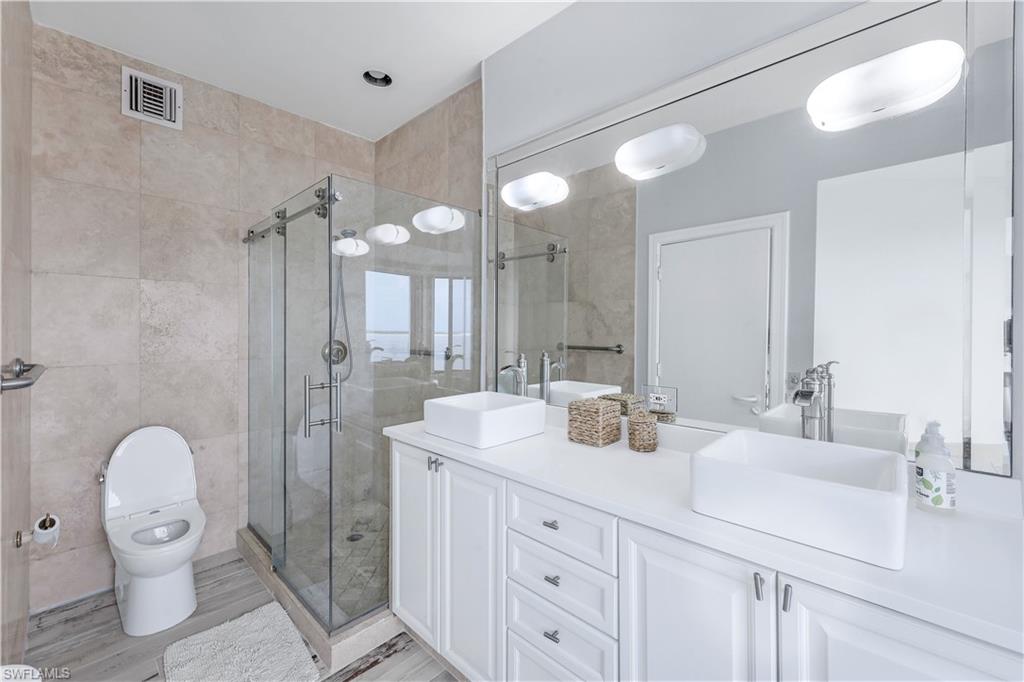 410 La Peninsula BLVD # 410