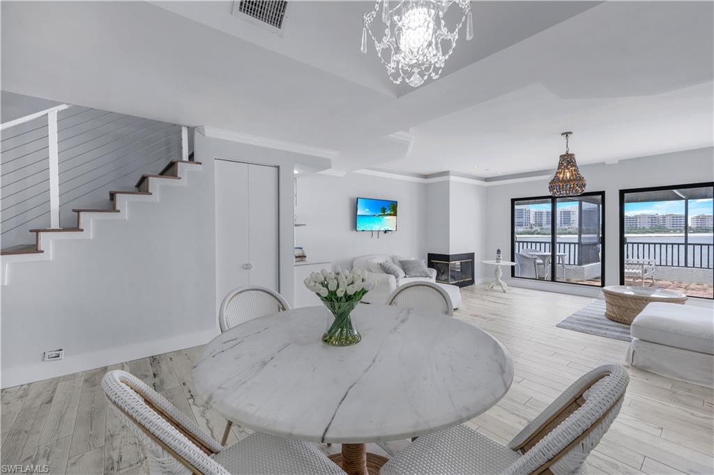 410 La Peninsula BLVD # 410