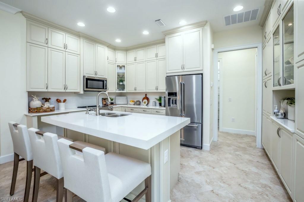 6867 Saona CT