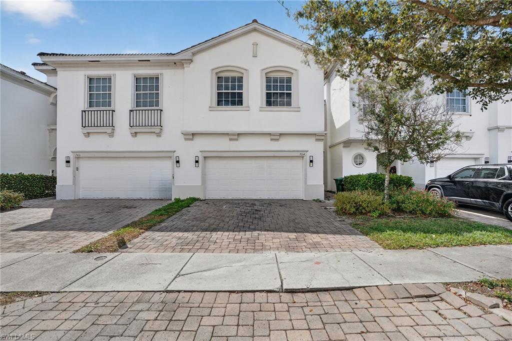 7032 Ambrosia LN 704