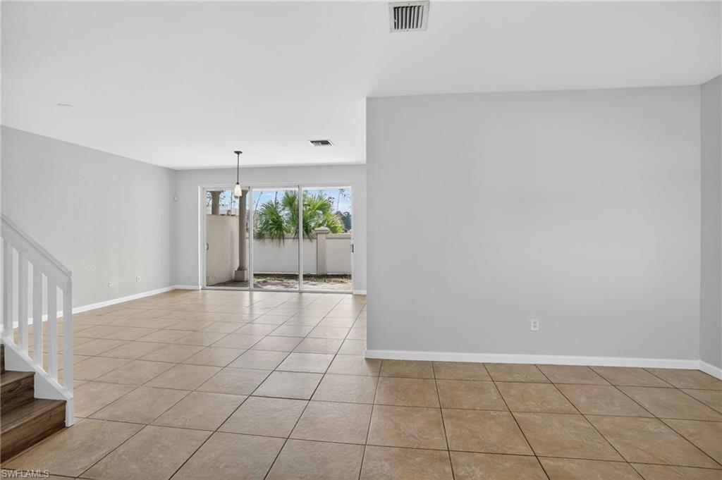 7032 Ambrosia LN 704