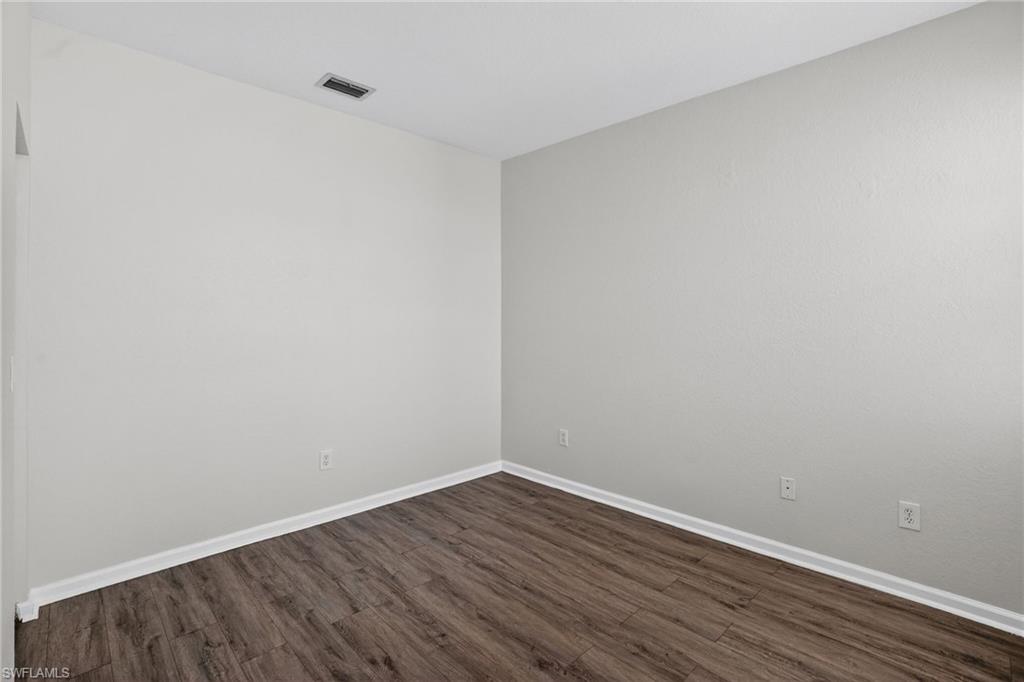 7032 Ambrosia LN 704