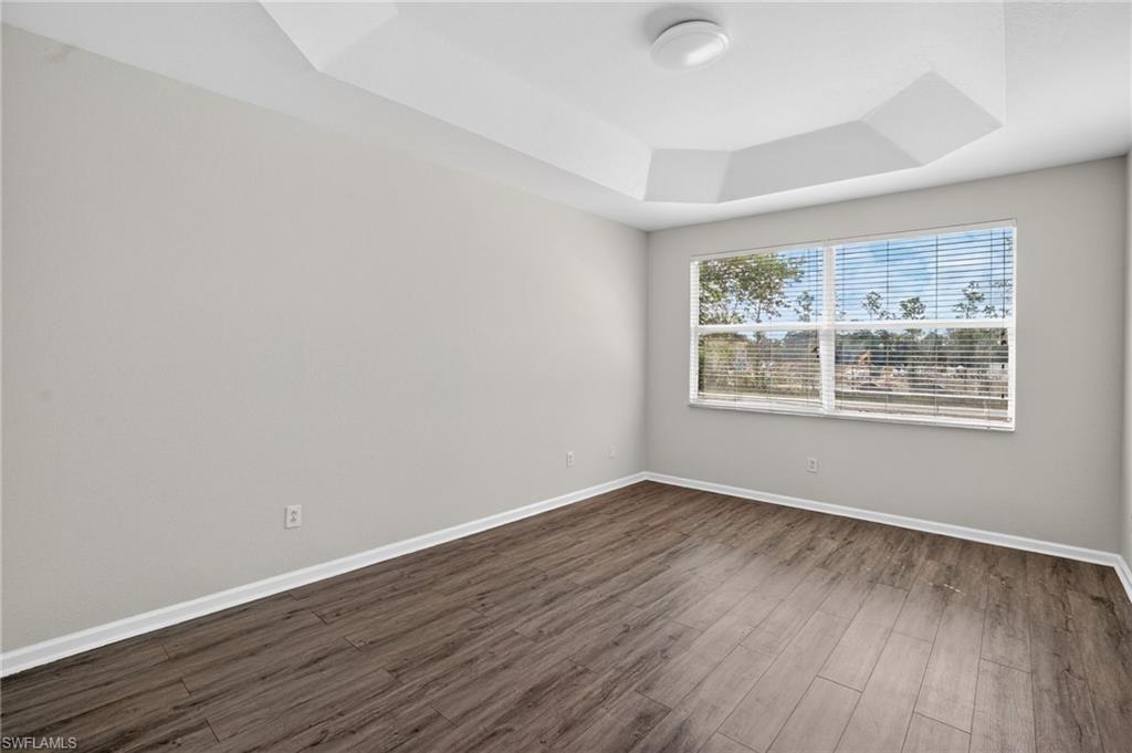 7032 Ambrosia LN 704