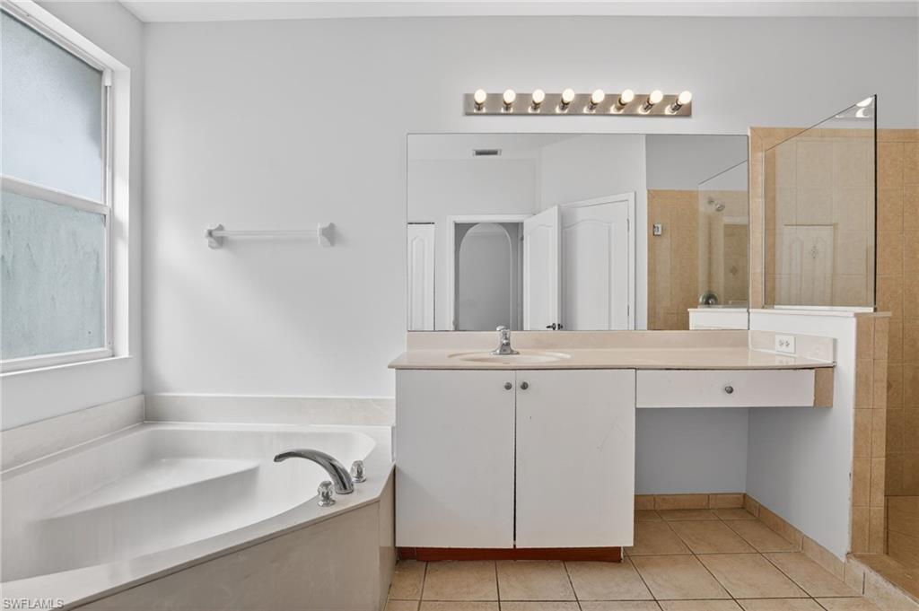 7032 Ambrosia LN 704