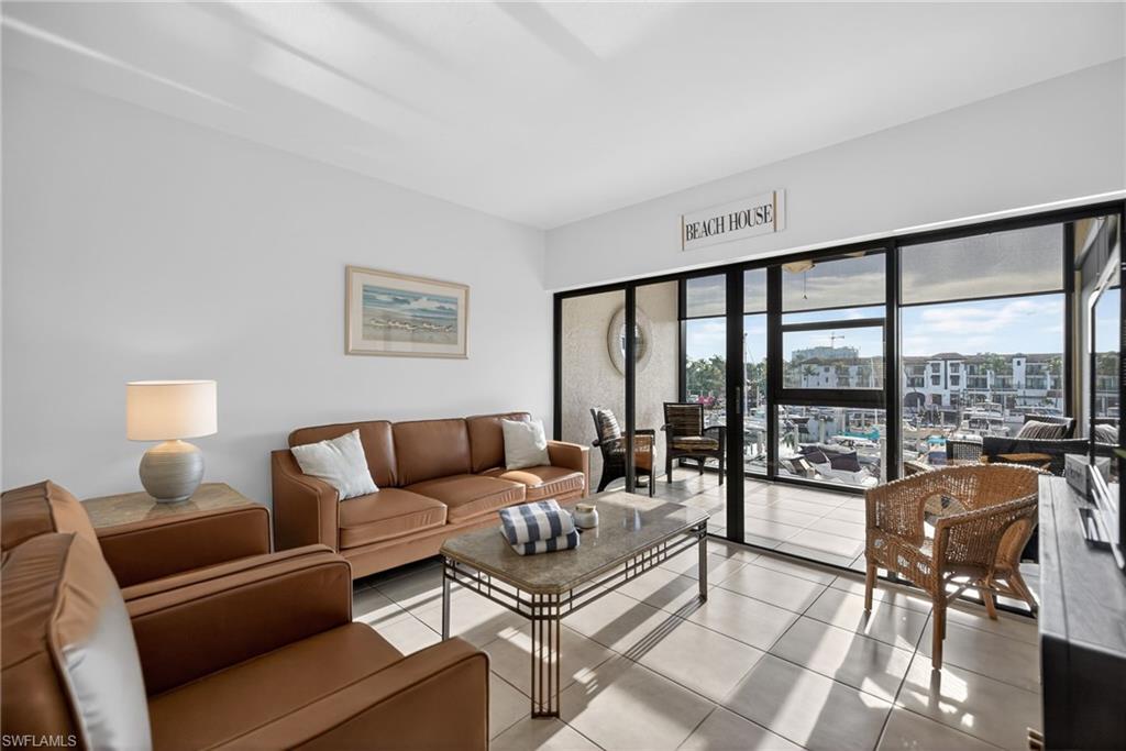 801 River Point DR # 206A