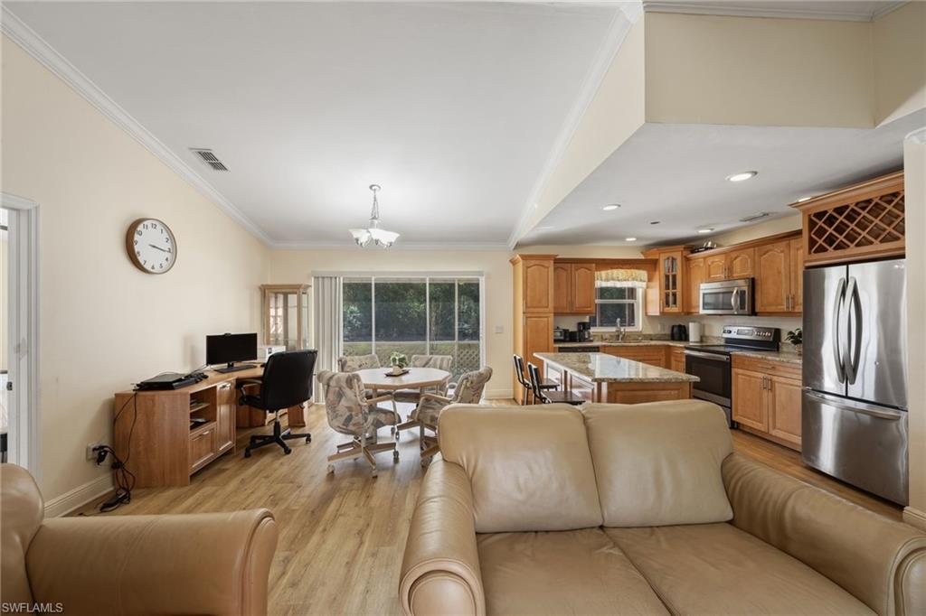 341 Everglades BLVD S