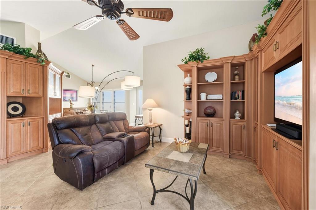 738 Reef Point CIR