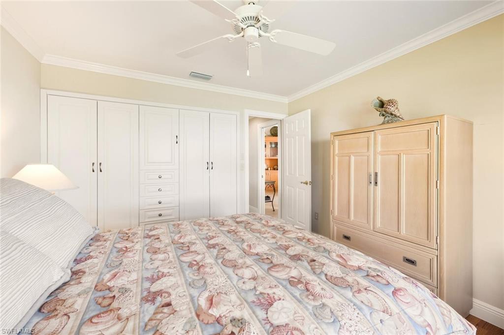 738 Reef Point CIR