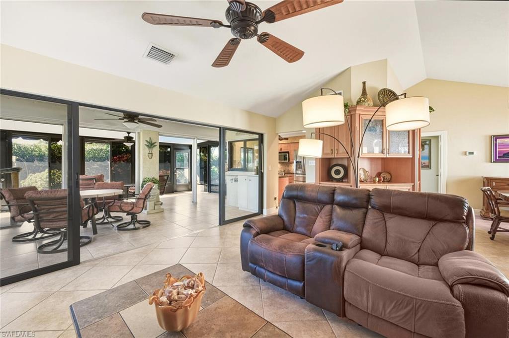 738 Reef Point CIR