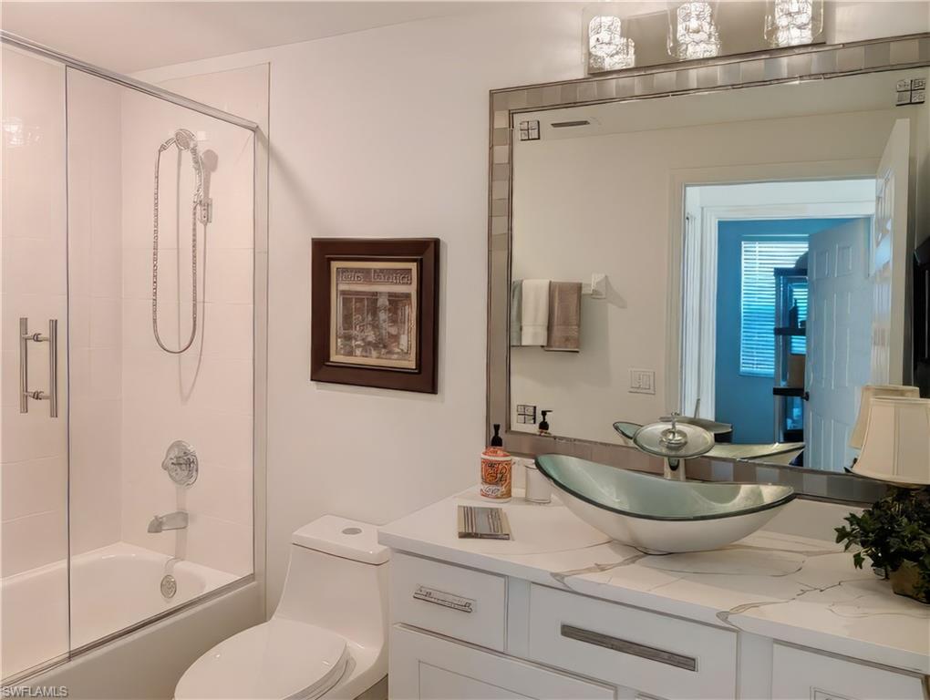 5758 Lago Villaggio WAY