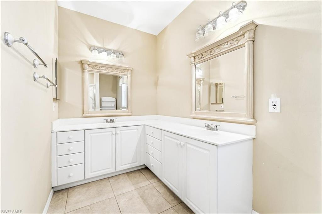 716 Charlemagne BLVD