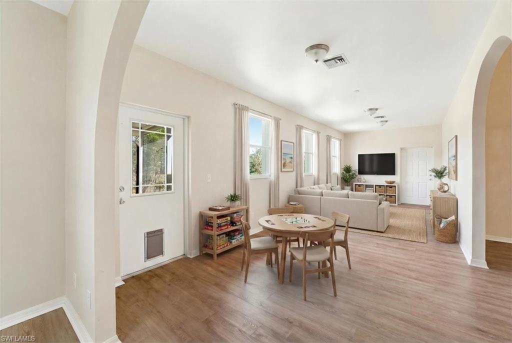 716 Charlemagne BLVD