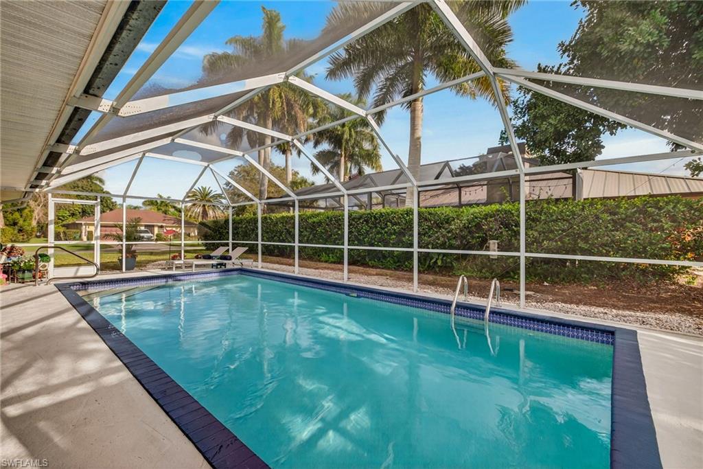 390 Saint Andrews BLVD