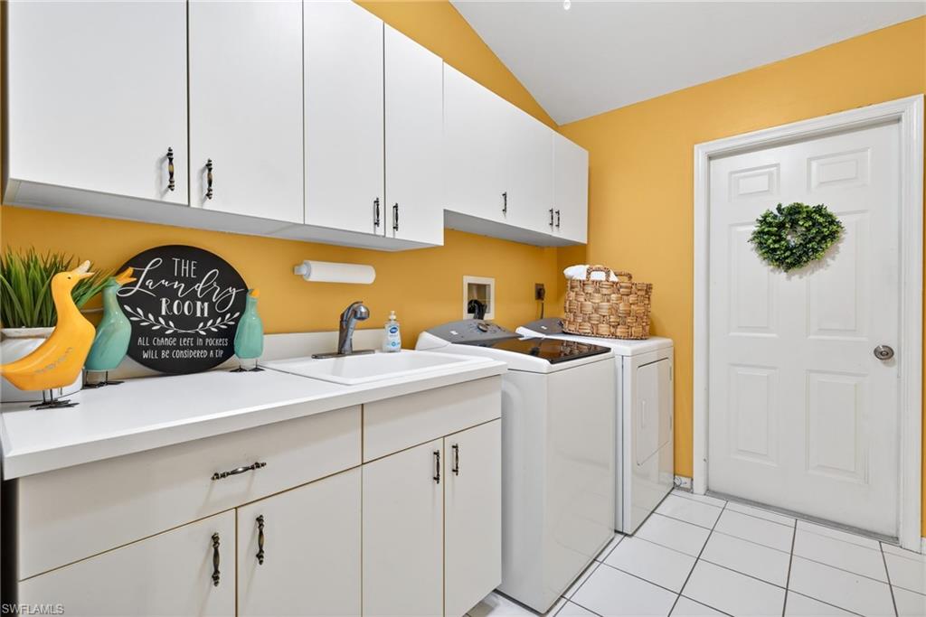 390 Saint Andrews BLVD