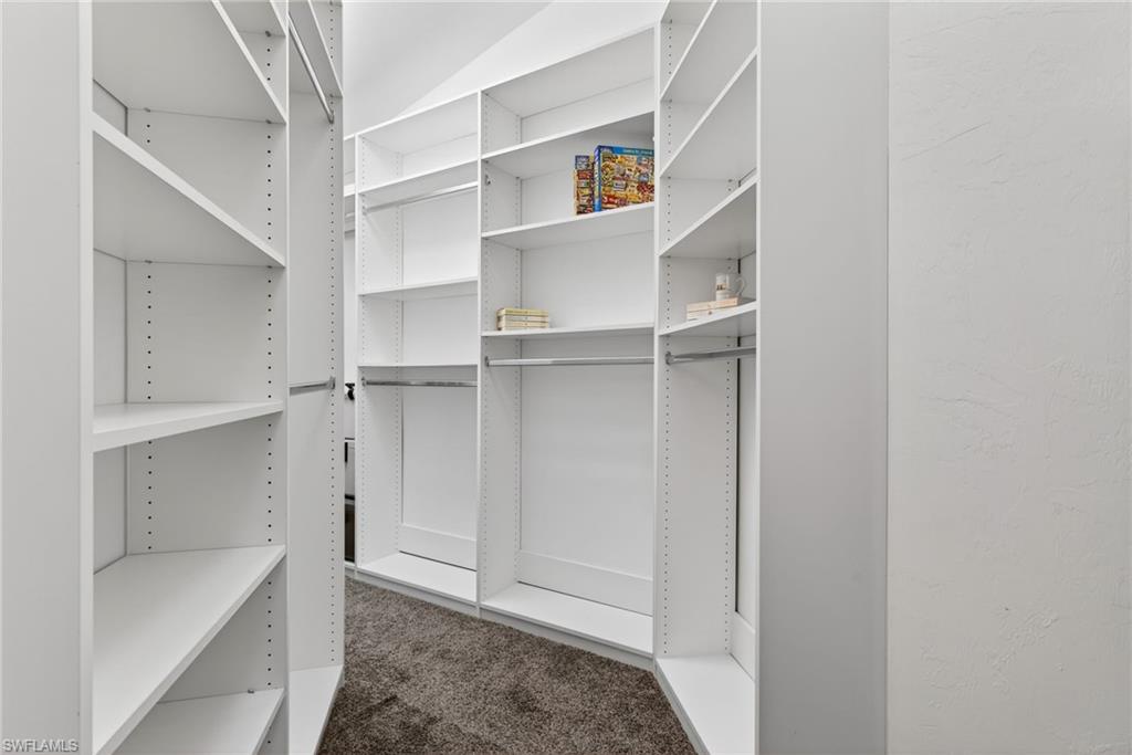 390 Saint Andrews BLVD