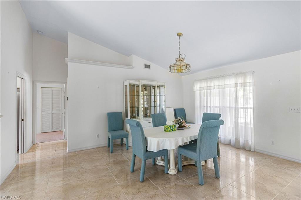 842 Charlemagne BLVD