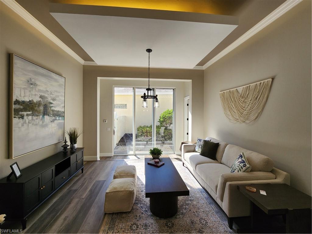 3625 Olde Cottage LN