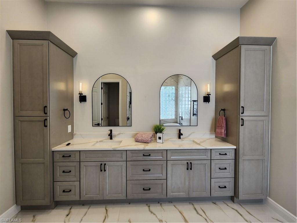 3625 Olde Cottage LN