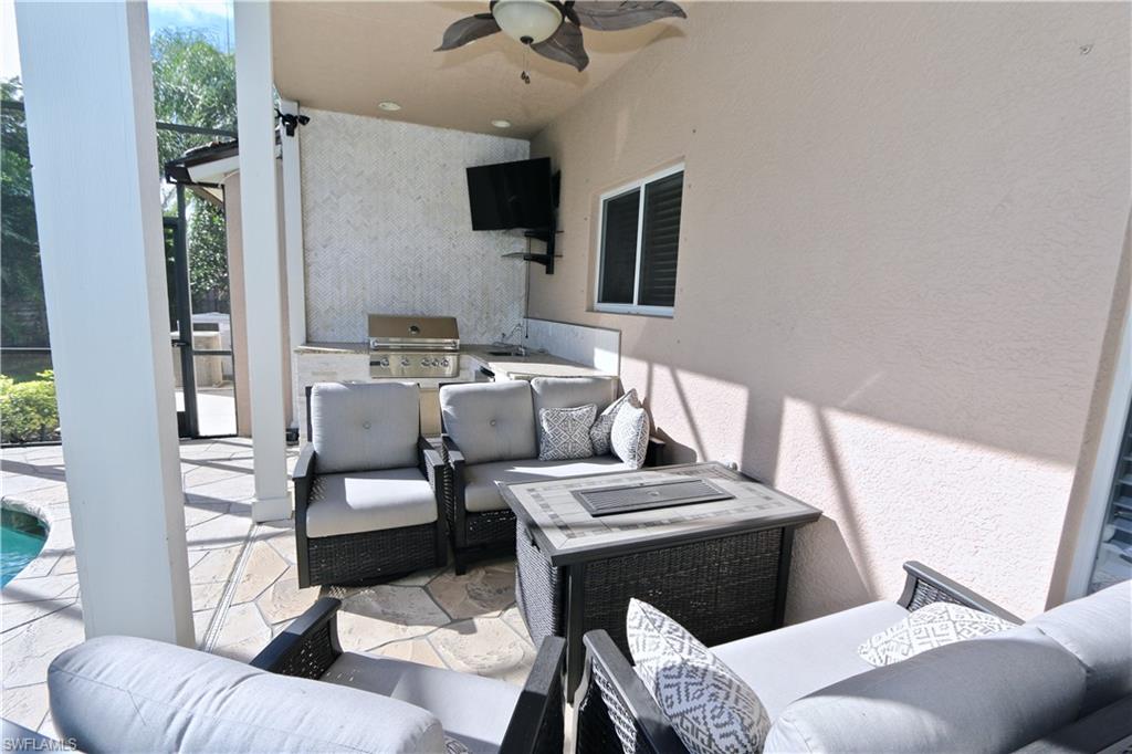 2855 Coach House WAY