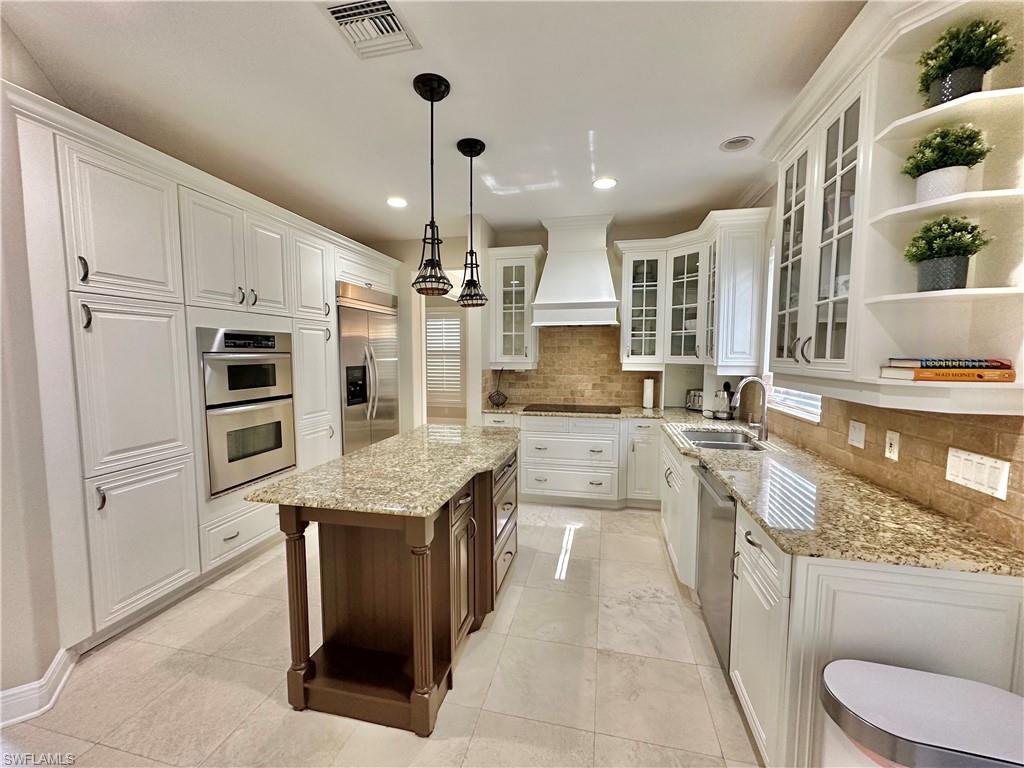 2855 Coach House WAY